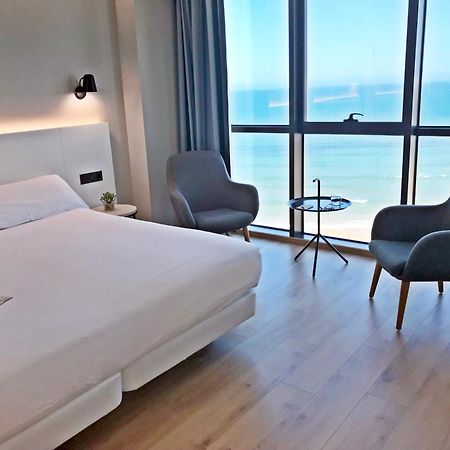 Hotel Principe De Asturias Gijon Bilik gambar