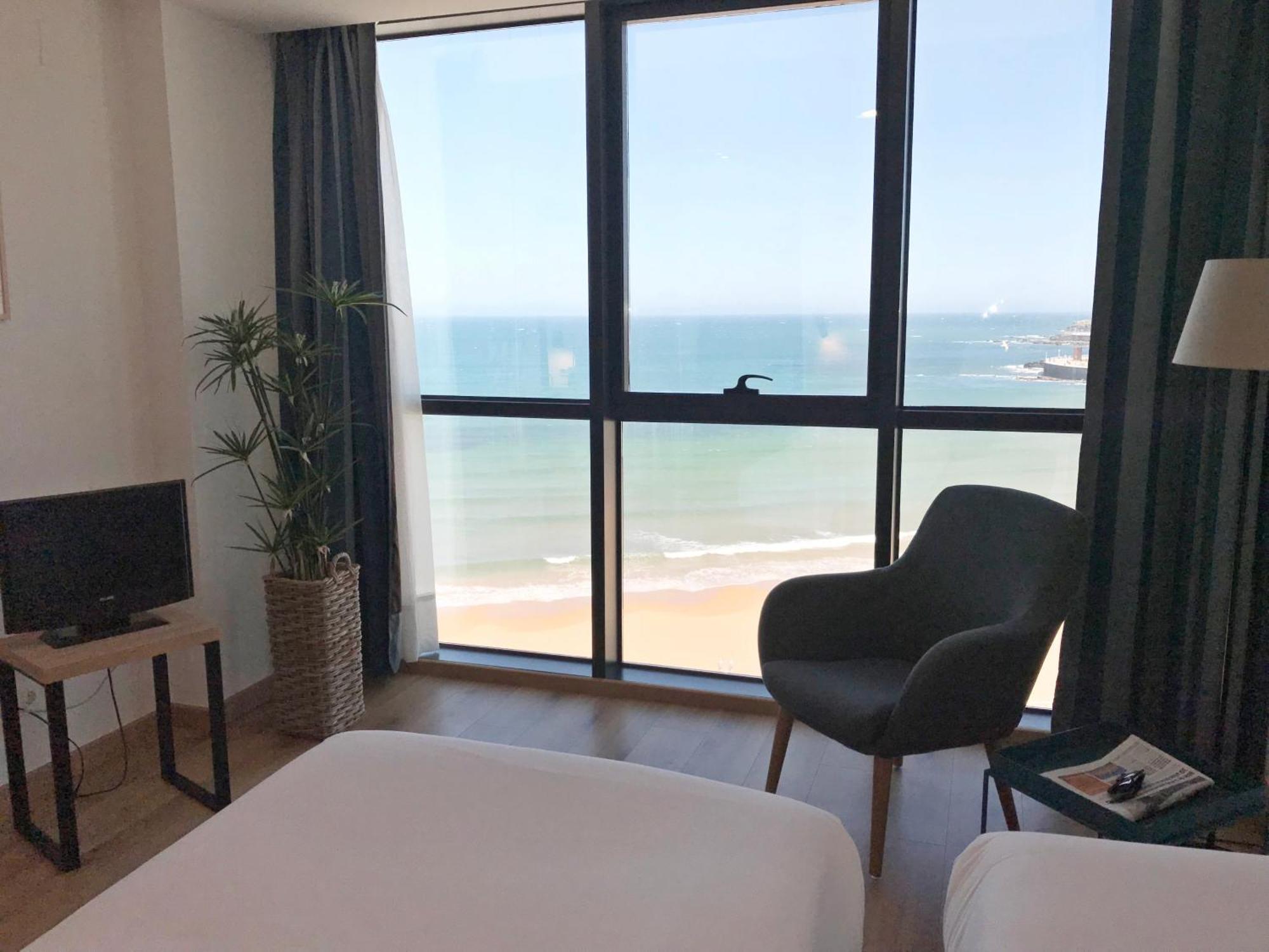 Hotel Principe De Asturias Gijon Bilik gambar